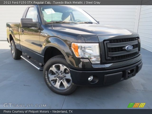 2013 Ford F150 STX Regular Cab in Tuxedo Black Metallic