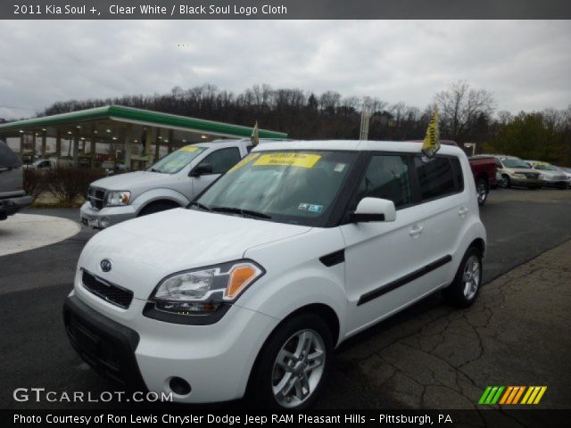 2011 Kia Soul + in Clear White
