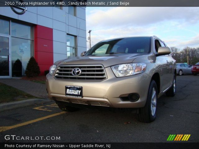 2010 Toyota Highlander V6 4WD in Sandy Beach Metallic