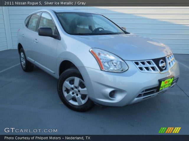 2011 Nissan Rogue S in Silver Ice Metallic