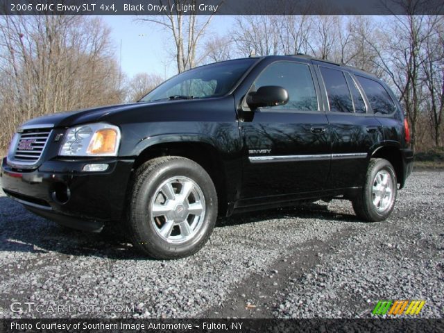 2006 GMC Envoy SLT 4x4 in Black Onyx