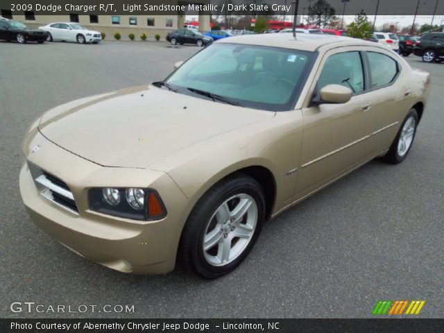 2009 Dodge Charger R/T in Light Sandstone Metallic