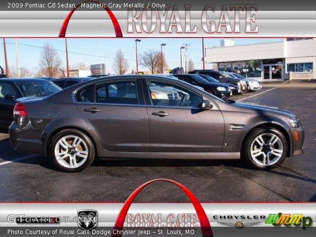 2009 Pontiac G8 Sedan in Magnetic Gray Metallic