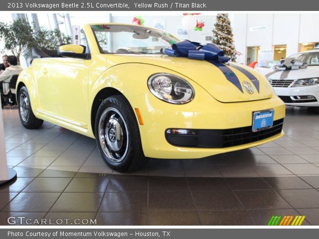 2013 Volkswagen Beetle 2.5L Convertible in Yellow Rush
