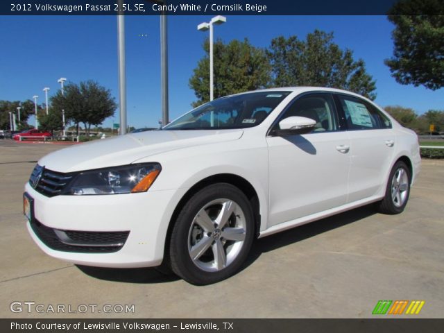 2012 Volkswagen Passat 2.5L SE in Candy White