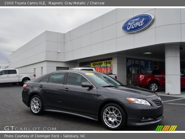 2009 Toyota Camry XLE in Magnetic Gray Metallic