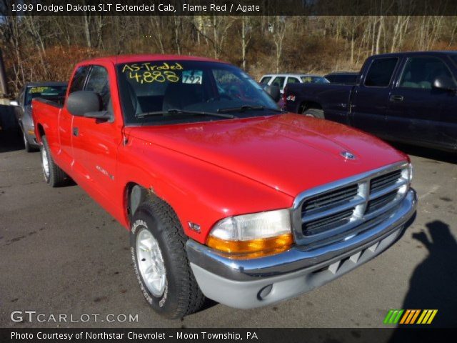1999 Dodge Dakota SLT Extended Cab in Flame Red