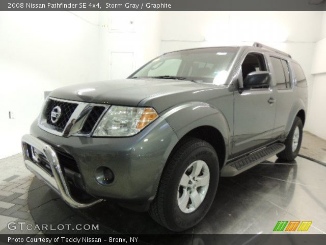 2008 Nissan Pathfinder SE 4x4 in Storm Gray