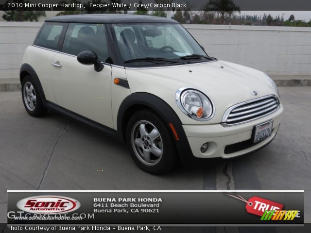 2010 Mini Cooper Hardtop in Pepper White