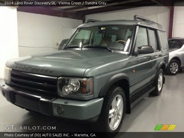 2004 Land Rover Discovery SE in Vienna Green