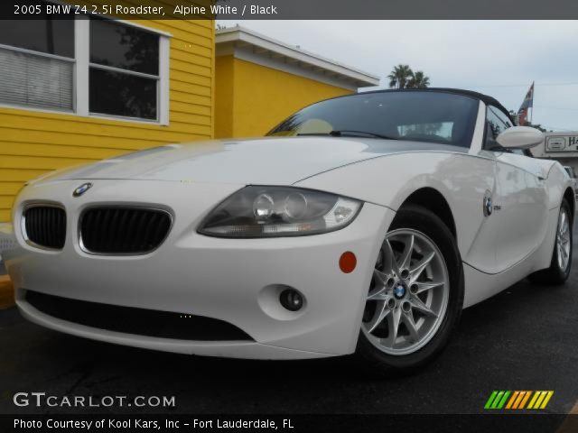 2005 BMW Z4 2.5i Roadster in Alpine White