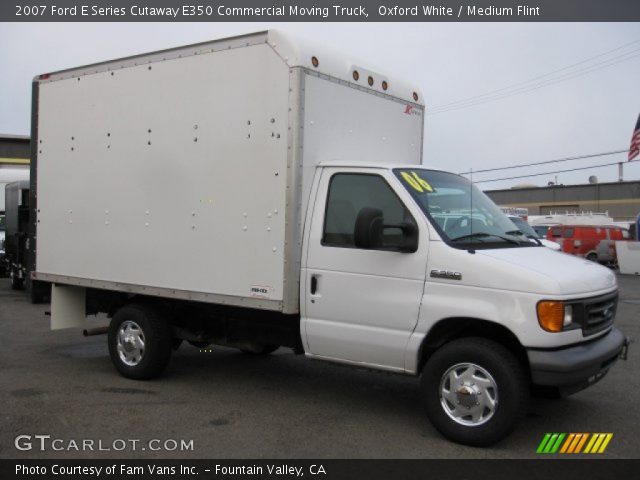 2007 Ford E Series Cutaway E350 Commercial Moving Truck in Oxford White