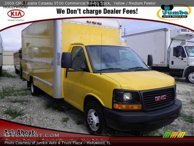 2009 GMC Savana Cutaway 3500 Commercial Moving Truck in Yellow