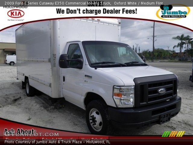 2009 Ford E Series Cutaway E350 Commercial Moving Truck in Oxford White