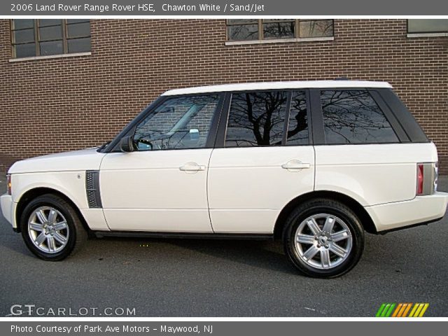 2006 Land Rover Range Rover HSE in Chawton White