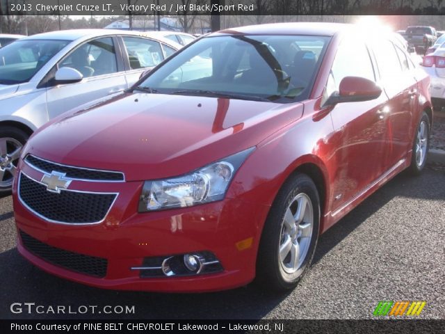 2013 Chevrolet Cruze LT in Victory Red