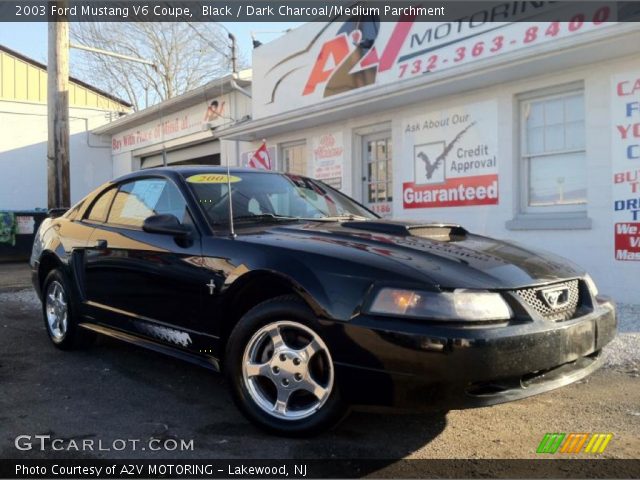 2003 Ford Mustang V6 Coupe in Black