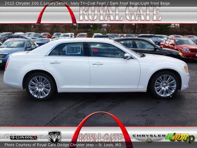 2013 Chrysler 300 C Luxury Series in Ivory Tri-Coat Pearl