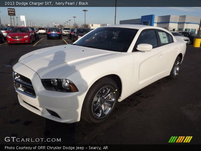 2013 Dodge Charger SXT in Ivory Pearl