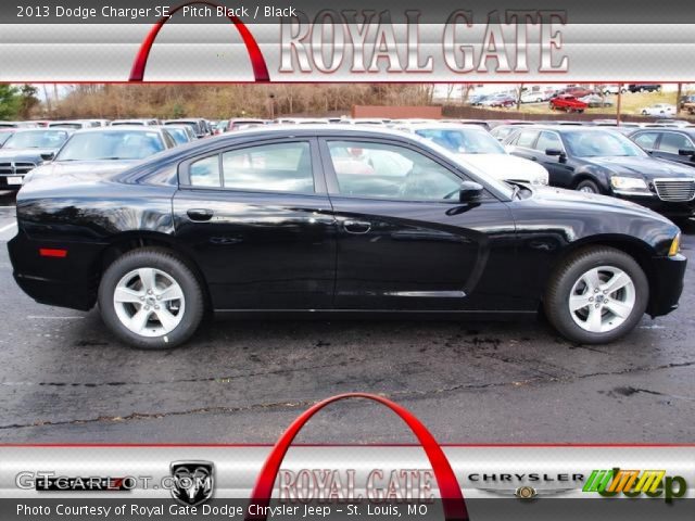 2013 Dodge Charger SE in Pitch Black