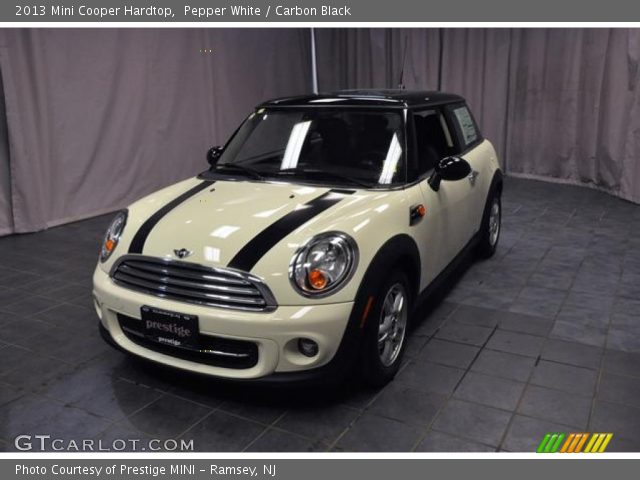 2013 Mini Cooper Hardtop in Pepper White