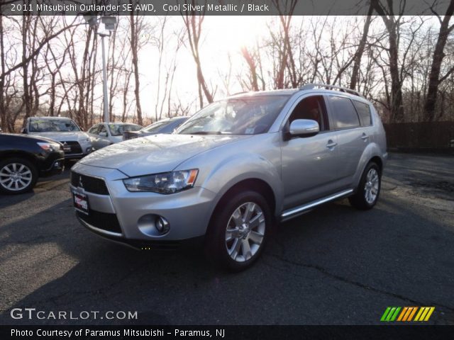 2011 Mitsubishi Outlander SE AWD in Cool Silver Metallic