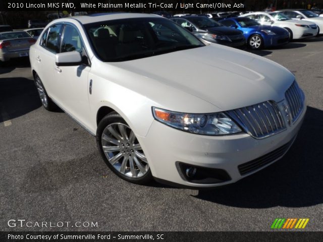 2010 Lincoln MKS FWD in White Platinum Metallic Tri-Coat