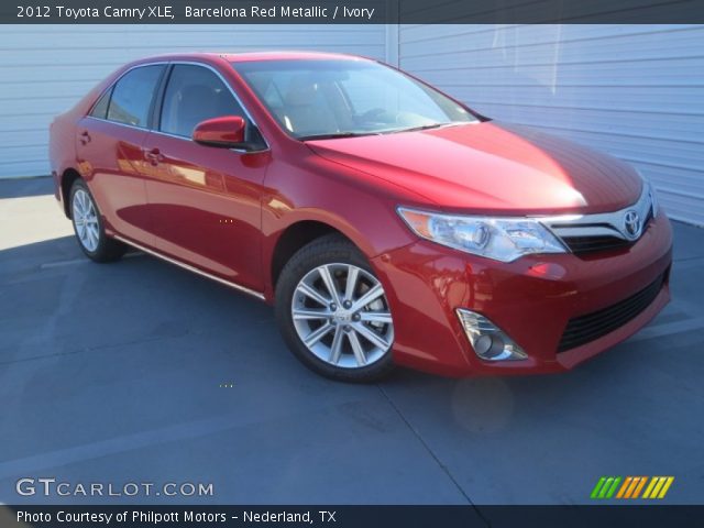 2012 Toyota Camry XLE in Barcelona Red Metallic