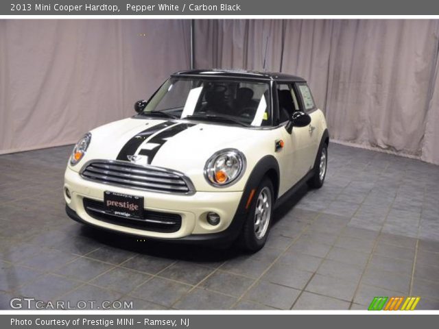 2013 Mini Cooper Hardtop in Pepper White