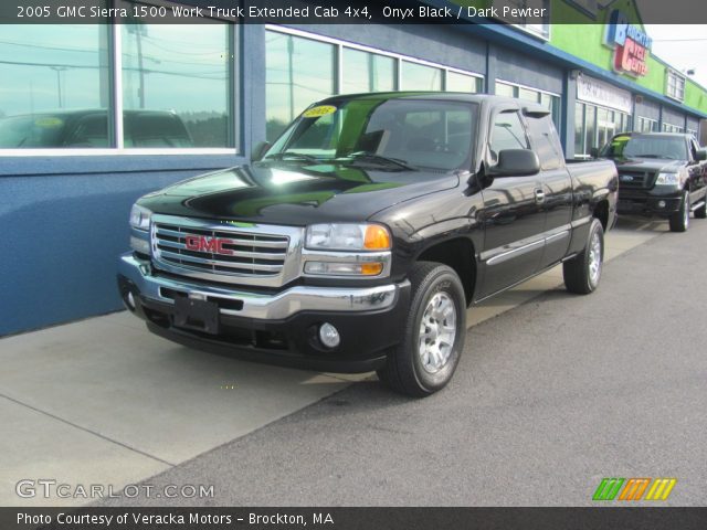 2005 GMC Sierra 1500 Work Truck Extended Cab 4x4 in Onyx Black