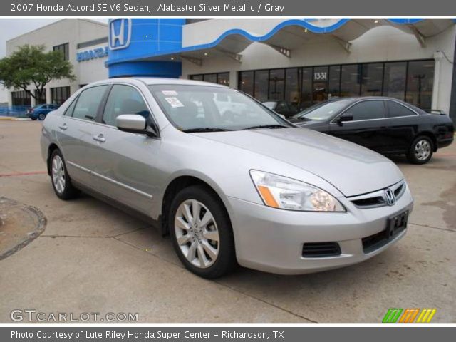 2007 Honda Accord SE V6 Sedan in Alabaster Silver Metallic