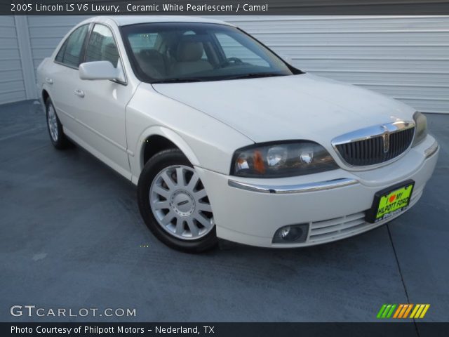 2005 Lincoln LS V6 Luxury in Ceramic White Pearlescent