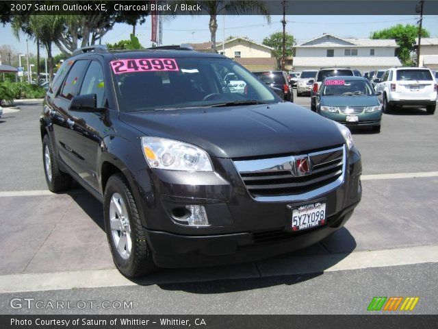 2007 Saturn Outlook XE in Charcoal Black