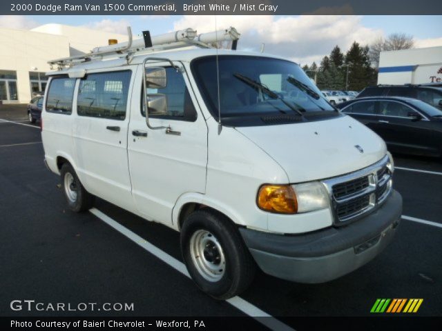 2000 Dodge Ram Van 1500 Commercial in Bright White