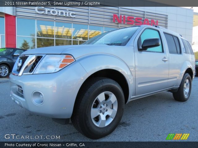 2011 Nissan Pathfinder S in Silver Lightning