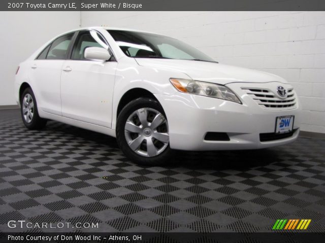 2007 Toyota Camry LE in Super White