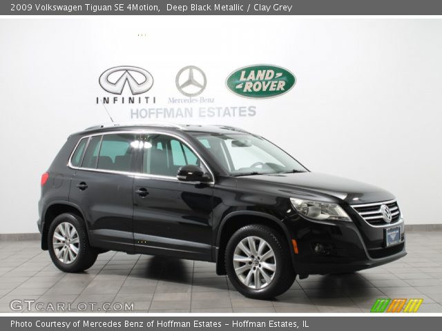 2009 Volkswagen Tiguan SE 4Motion in Deep Black Metallic