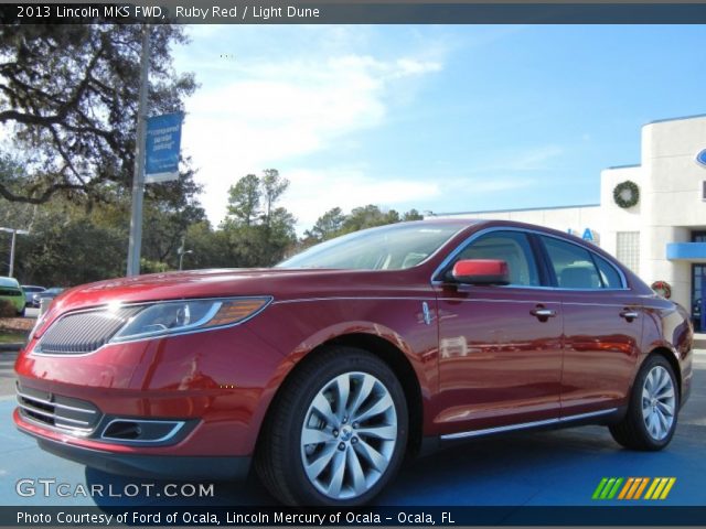 2013 Lincoln MKS FWD in Ruby Red