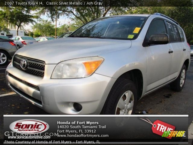 2007 Toyota RAV4 I4 in Classic Silver Metallic