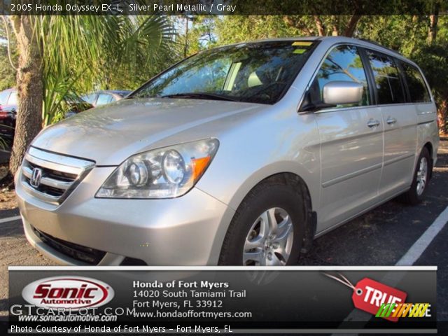 2005 Honda Odyssey EX-L in Silver Pearl Metallic