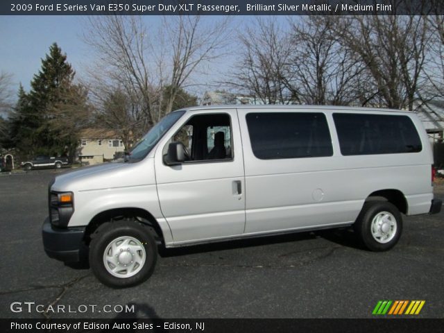 2009 Ford E Series Van E350 Super Duty XLT Passenger in Brilliant Silver Metallic