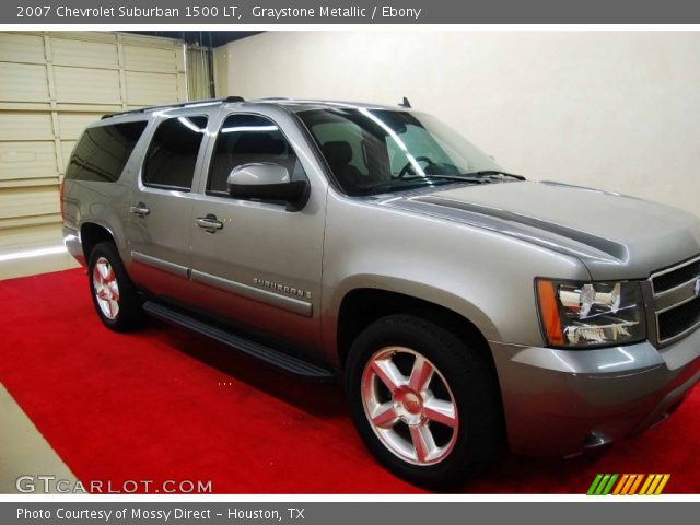 2007 Chevrolet Suburban 1500 LT in Graystone Metallic