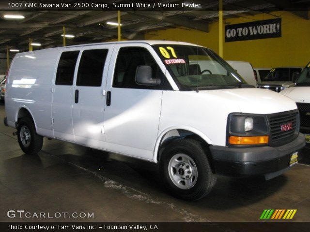 2007 GMC Savana Van 2500 Cargo in Summit White