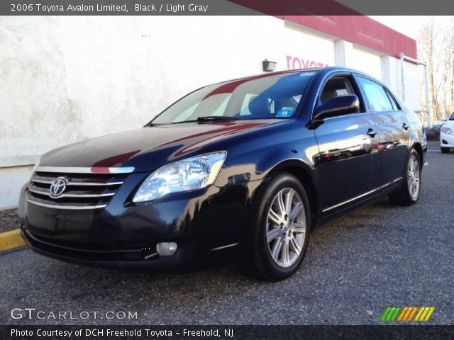 2006 Toyota Avalon Limited in Black