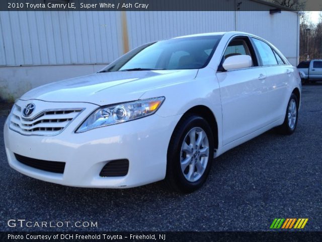 2010 Toyota Camry LE in Super White