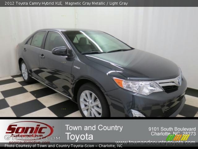 2012 Toyota Camry Hybrid XLE in Magnetic Gray Metallic