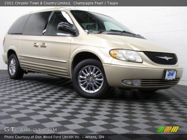 2001 Chrysler Town & Country Limited in Champagne Pearl