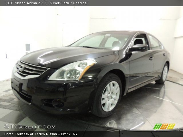 2010 Nissan Altima 2.5 S in Super Black