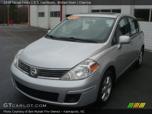 2008 Nissan Versa 1.8 SL Hatchback in Brilliant Silver