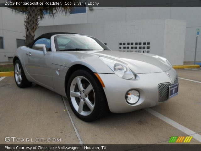 2009 Pontiac Solstice Roadster in Cool Silver